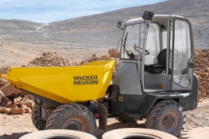 Wacker Neuson_Dumper 3001_in action 3