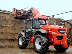 BYgLUG9CYAEgJYn.jpg-large