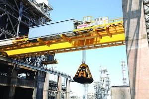 Konecranes_Coker_Crane_in_operation_1