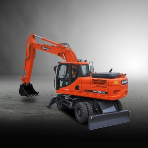 Doosan-Wheeled-Excavator-DX190W-3-Bucket-Studio-001-131113