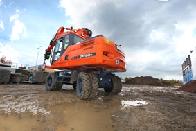 Doosan_Wheeled-Excavator-DX190W-3-Construction-IMG_4252_131017.jpg_Interflow - JPG - Fit to Width_283_true_100