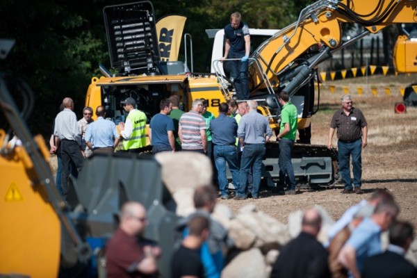 news_2014_07_14_liebherr-roadshow-france-colmar-r-918_img_710