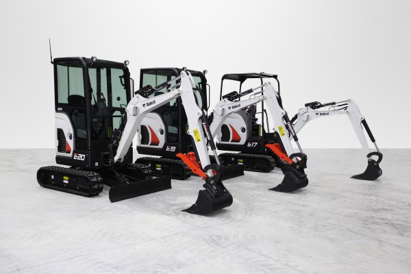 Bobcat-Excavator-E20-E19-E17-Studio-IMG_1502_140811