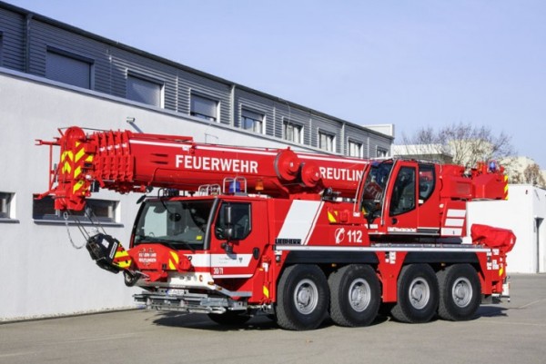 liebherr-feuerwehr-reutlingen-ltm-1070-4-2-front-72dpi_img_710