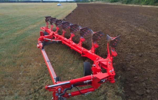 Nueva-versión-arado-semisuspendido-de-ovlac-copia-940x600