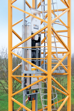 liebherr-tower-crane-elevator-liup-02-72dpi