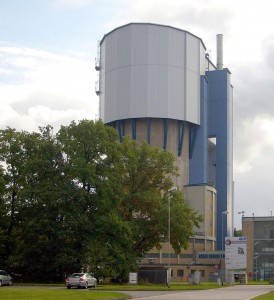 Mammoet handles 2,000 ton German nuclear reactor_1