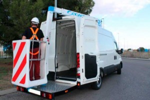 plataforma aerea sobre furgn iveco socage 5