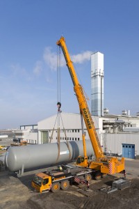 liebherr-ltm1300-6-2-sommer-tank-vertical-72dpi