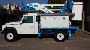 camion-cesta-socage-land-rover-a314red