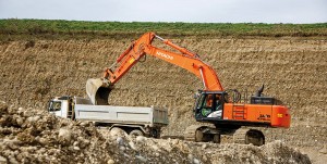 Large-Hitachi-excavator-ZX470LCH-5