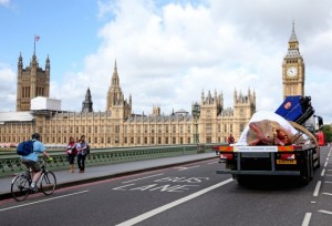 Full-size Tyrannosaurus Rex model transported through streets to promote T.Rex Autopsy TV show, London, Britain - 01 Jun 2015