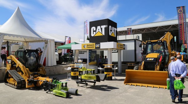 maquinaria-agricola-caterpillar-expoliva