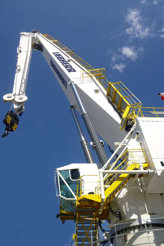 liebherr-rl-k-4200-ram-luffing-knuckle-boom-offshore-crane-72dpi