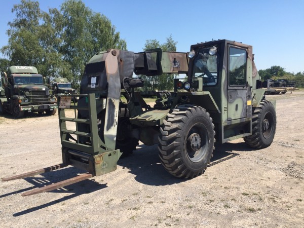 SkyTrak 6000M Telehandler