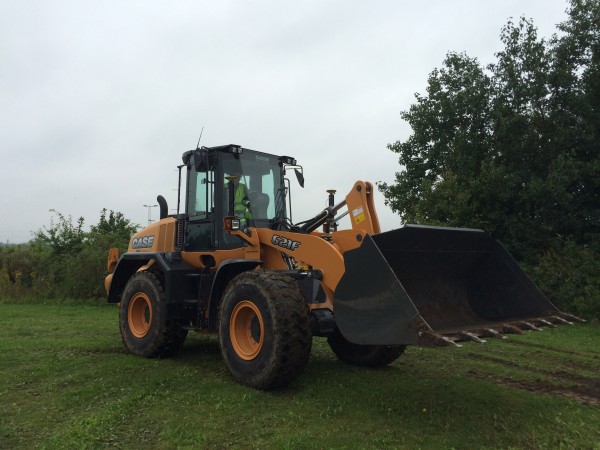 Case 621F