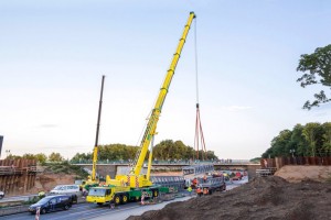 liebherr-ltm-1300-6-2-hkv-bridge-96dpi
