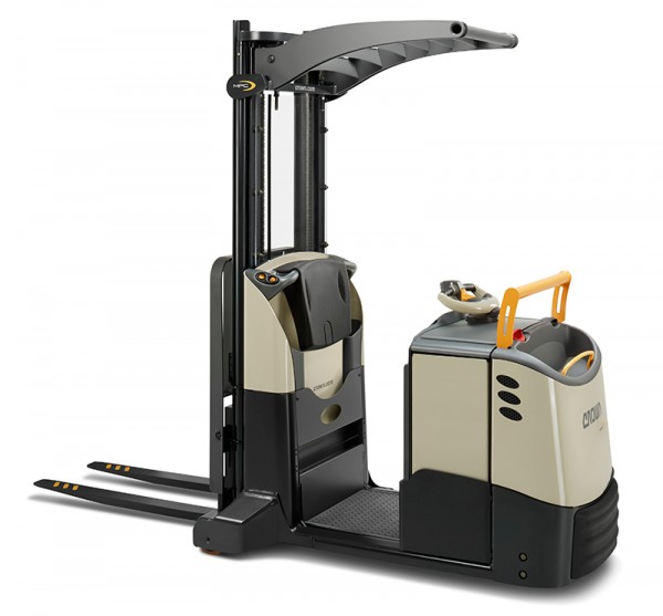 2015-mpc3000-multipurpose-forklift