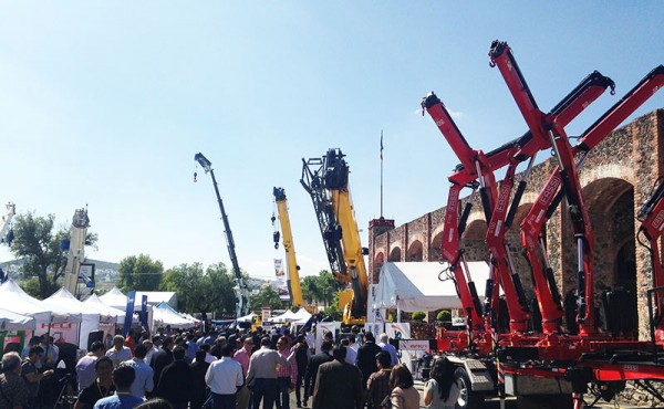 Fassi-has-attended-to-the-AGEDI-Congress-of-Santiago-de-Queretaro