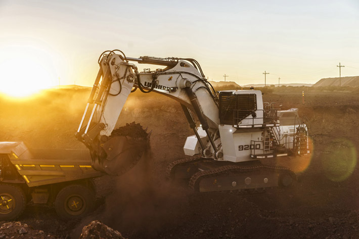 liebherr-mining-excavator-r9200-backhoe-bucket-72dpi