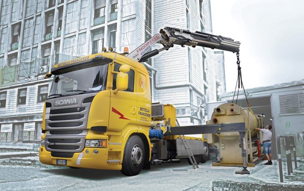 Fassi-crane-for-demanding-operations
