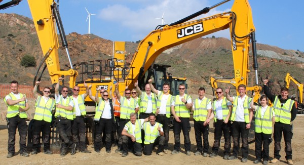 El equipo de demostradores y Danicing Diggers