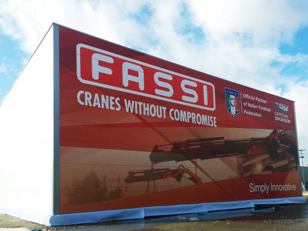 Preparations-continue-for-the-Fassi-booth-at-Bauma-02