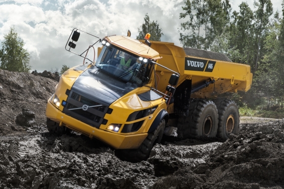 Volvo G-Series haulers_566