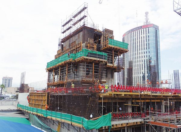 NOTICIAS-MAQUINARIA-Ichma-Tower-ULMA-Construction