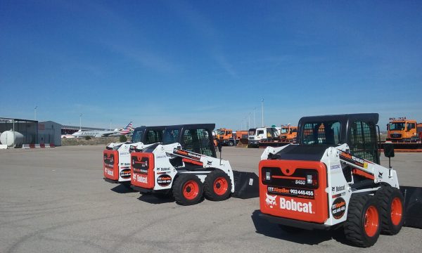 noticias_maquinaria_bobcat_cargadoras_aeropuerto
