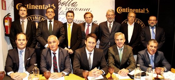 noticias-maquinaria-vi-cumbre-carretillas