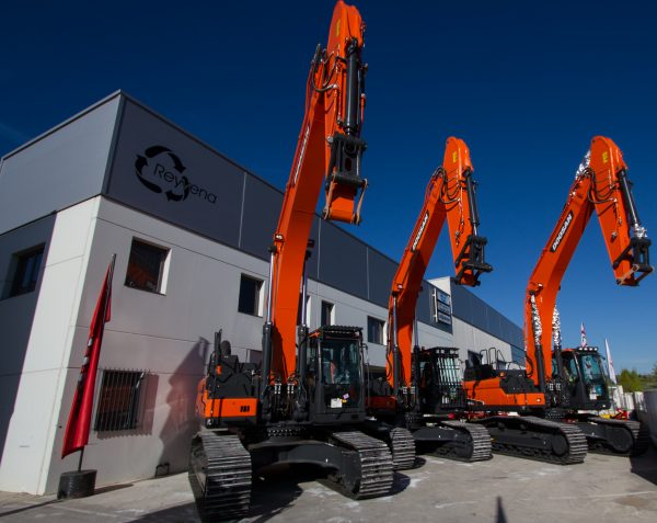 noticias-maquinaria-doosan-entrega-3