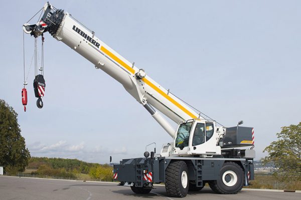 noticias-maquinaria-liebherr-rough-terrain-crane-lrt1090-2-1-96dpi