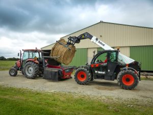 noticias-maquinaria-Bobcat-TLS-TL3465HF-Agri-Bale-Handler-160627_P1050224