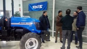 noticias-maquinaria-solis-visita-catron