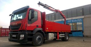 noticias-maquinaria-Fassi-s-dealer-in-Hungary-installs-a-F95A-0-22-loader-crane