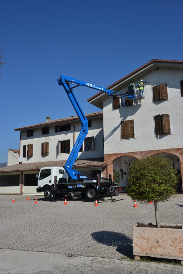 noticias-maquinaria-ZED 21.2 JHV - 01