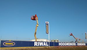 noticias-maquinaria-riwal-maasvlakte tbv persbericht januari 2017 (1)