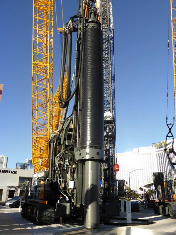 noticias-maquinaria-liebherr-conexpo-LRB 355