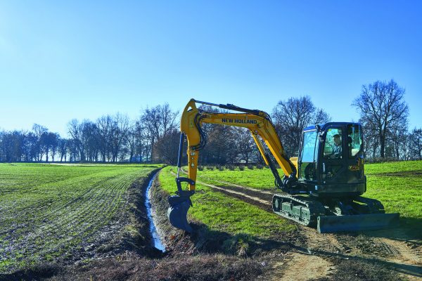 noticias-maquinaria-newholland-E60C