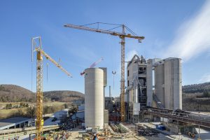 noticias-maquinaria-liebherr-towercranes-1000ec-h-schelklingen-96dpi