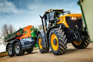 noticias-maquinaria-sima-jcb-fastrac s8000