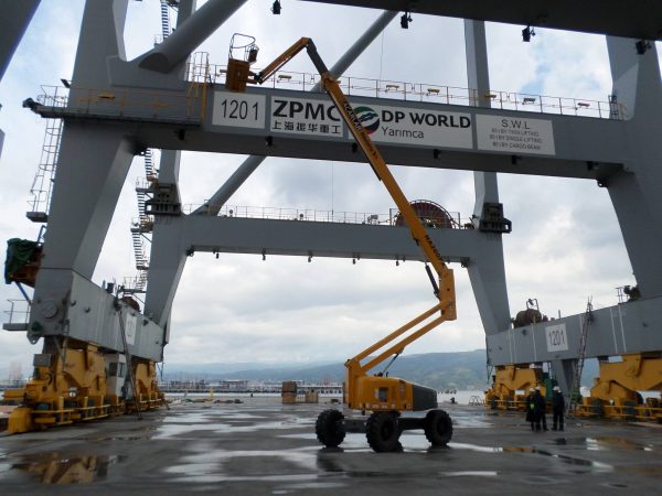 noticis-maquinaria-puerto-armadores