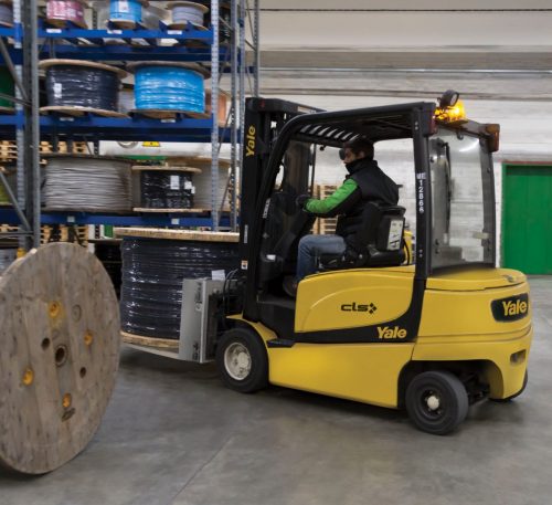 noticias-maquinaria-Yale Electric Counterbalance Truck - Sacchi