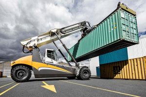noticias-maquinaria-liebherr-lrs-545-reachstacker-