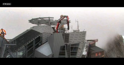 noticias-maquinaria-Video-Skyway-Monte-Bianco-featuring-Fassi