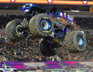 noticias-maquinaria-monster-jam-bkt