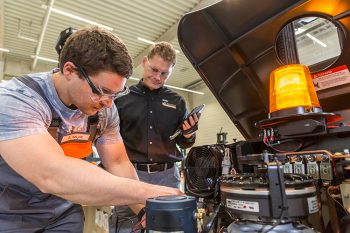 noticias-maquinariacrown-centro-formacion