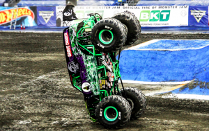 noticias-maquinaria-bkt-monster