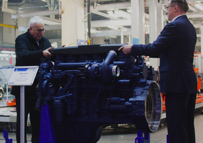 noticias-maquinaria-KAMAZ y Liebherr